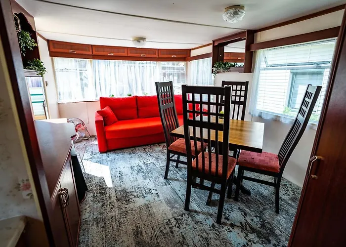 Κάμπινγκ Nameliu Nuoma Giruliuose