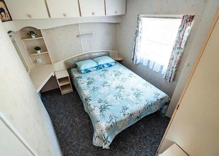 Κάμπινγκ Nameliu Nuoma Giruliuose *